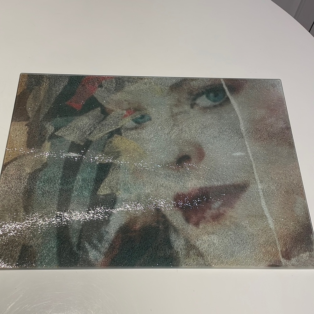 Artistic Icon cutting board